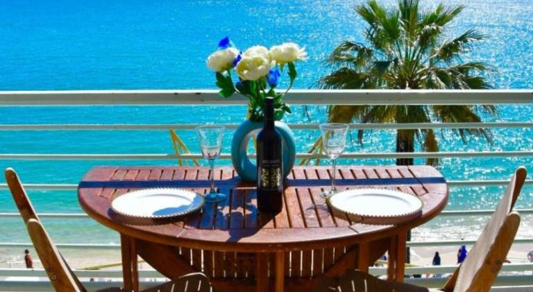 Apartment with 1 room for 4 persons in Antibes