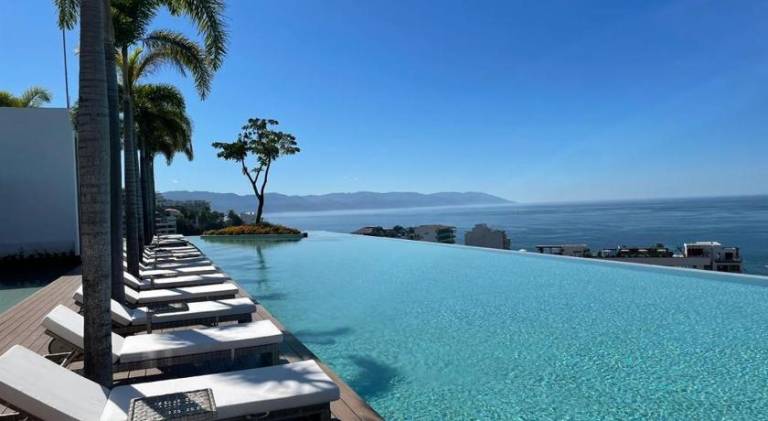 Rental apartment with pool in Puerto Vallarta