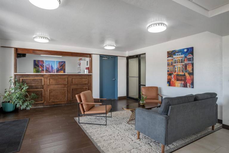 SureStay Studio by Best Western Gonzales — photo 4