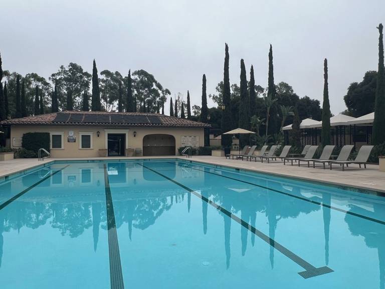 House  Irvine