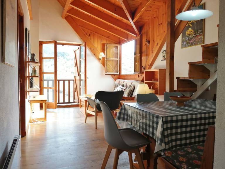 Holiday apartment with yard | Pet-friendly — photo 2