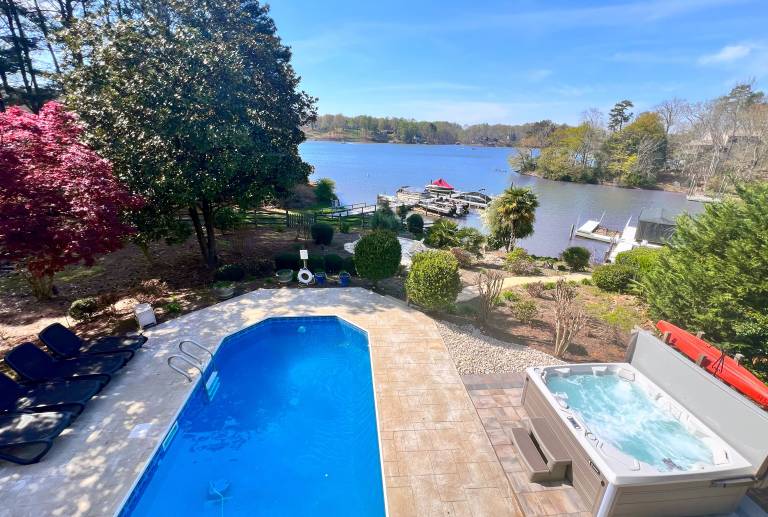 House  Lake Wylie