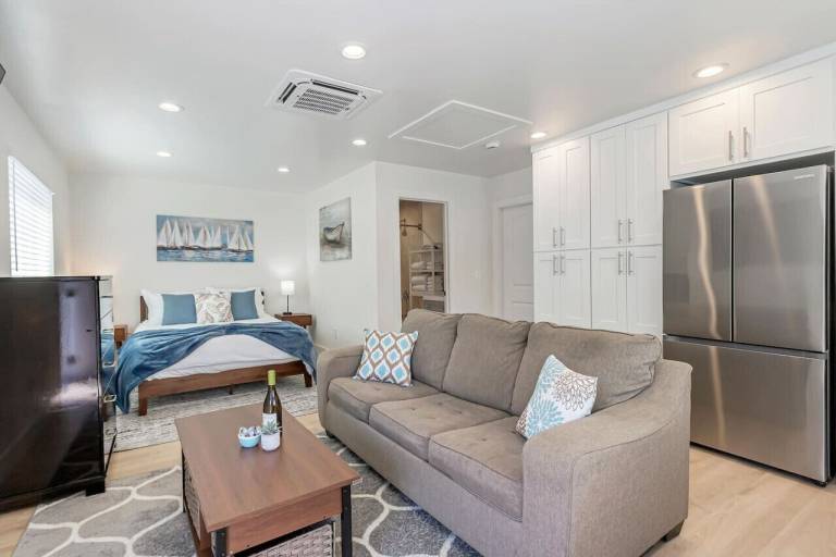 House Julian - St. James