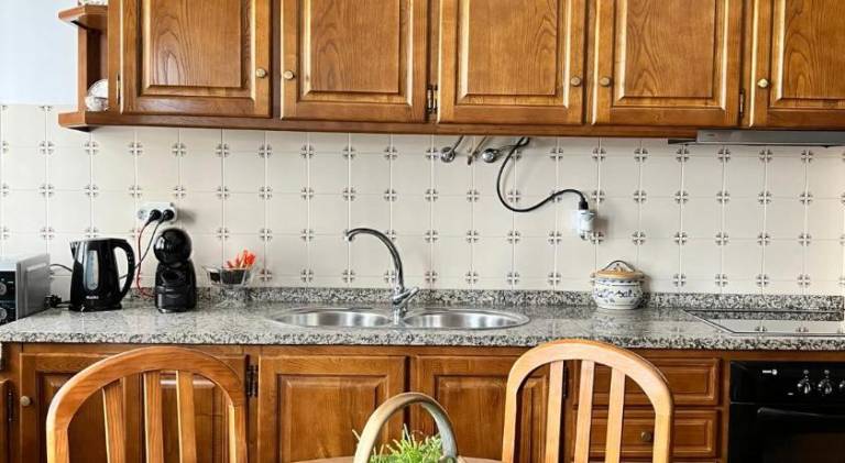 Vacation home with patio | Pet-friendly — photo 3