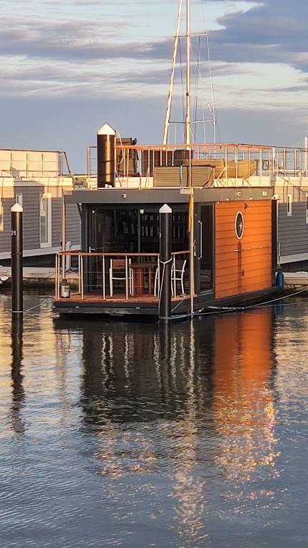 Houseboat Stralsund