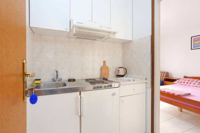 Studio flat with balcony and sea view Slatine, Čiovo (AS-13298-b) — photo 2