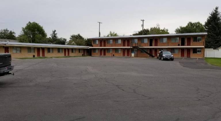 Plaza Motel — photo 4