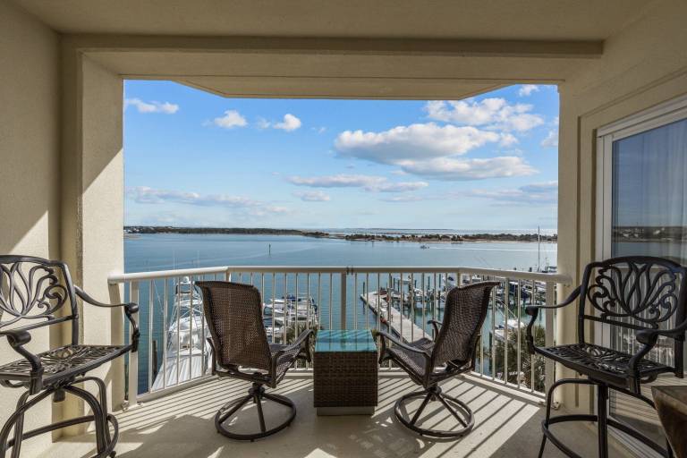Condo  Morehead City