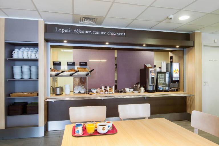 B&B HOTEL Reims Centre Gare — photo 5