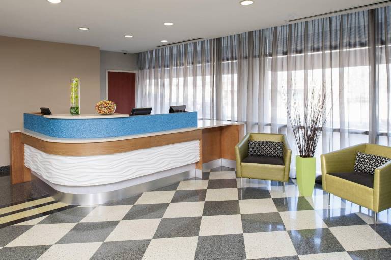 SpringHill Suites by Marriott Chicago O'Hare — photo 4