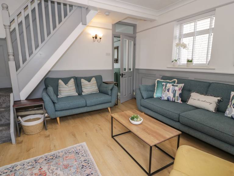 Cottage with garden | Beach view — photo 4