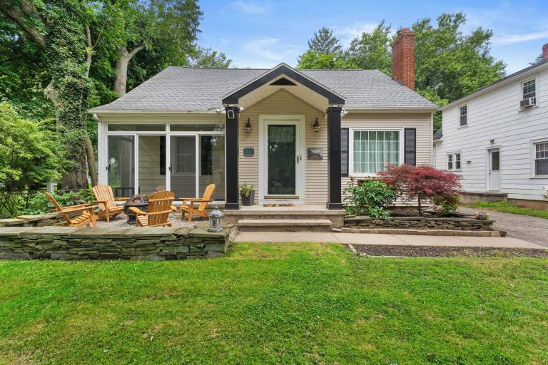 House Rochester