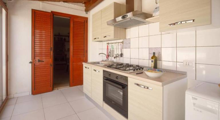Vacation home with patio | Beach nearby | Good for workation | Pets are welcome — photo 3