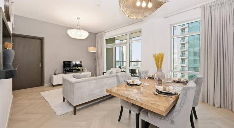 Ultra Modern Downtown Residence Steps Away from Burj Khalifa and Dubai Mall — photo 4