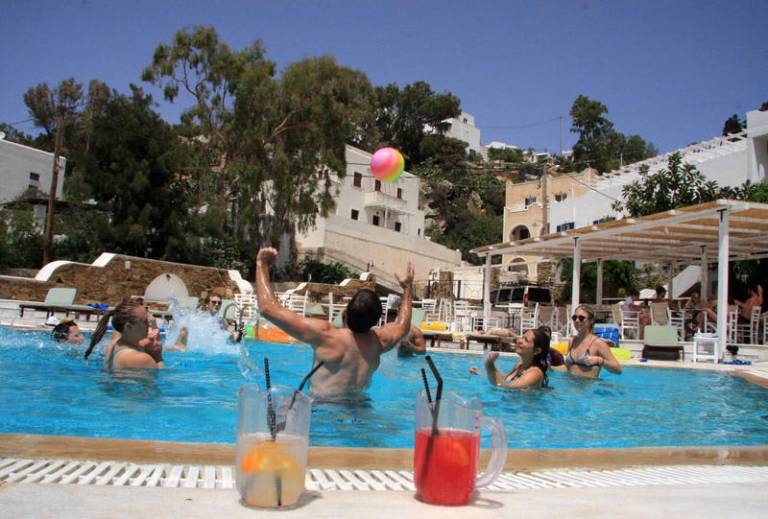 Armadoros Hotel/ Ios Backpackers in Ios
