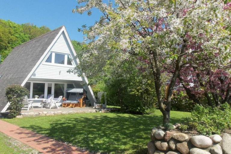 House with terrace, garden & barbecue — photo 2
