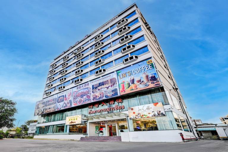 Elegant Double Deluxe Relax in Bangkok Style