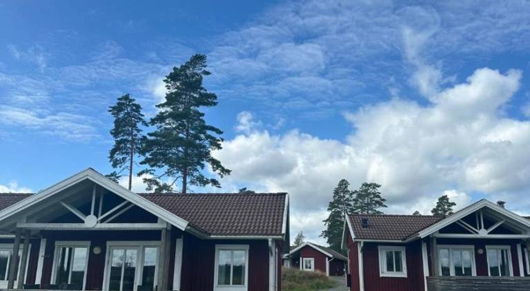 House with barbecue, yard & terrace in Jonkoping