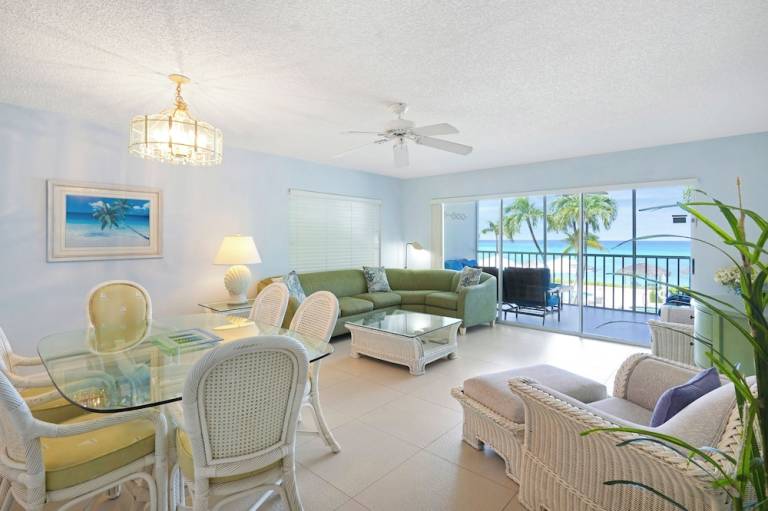 Resort West Bay