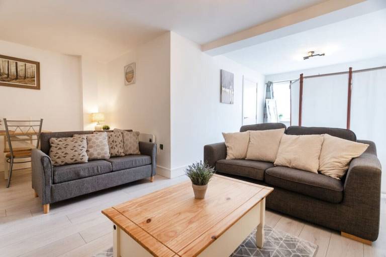 Apartment Swindon