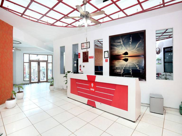OYO 13365 Hotel Teg Royal — photo 3