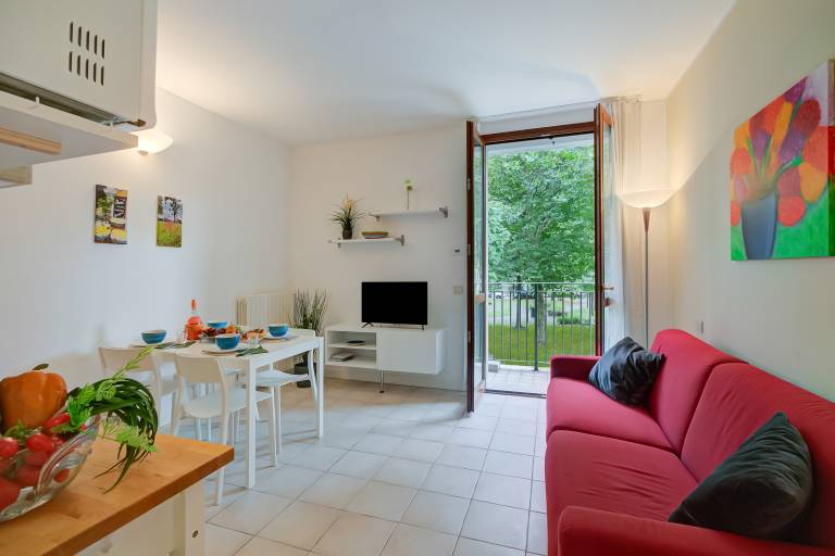 Holiday apartment with yard | Mountain view — photo 2