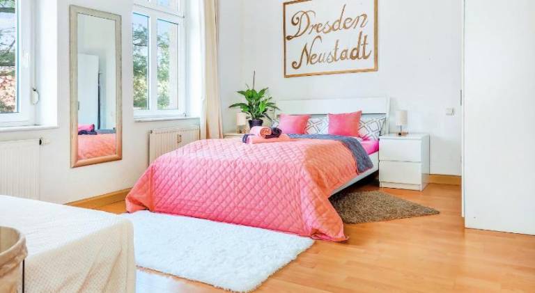 Holiday apartment with 1 room for 6 persons in Plauen