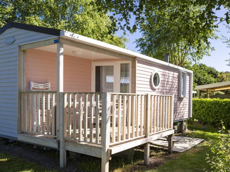 Mobile home with patio & heated pool — photo 4