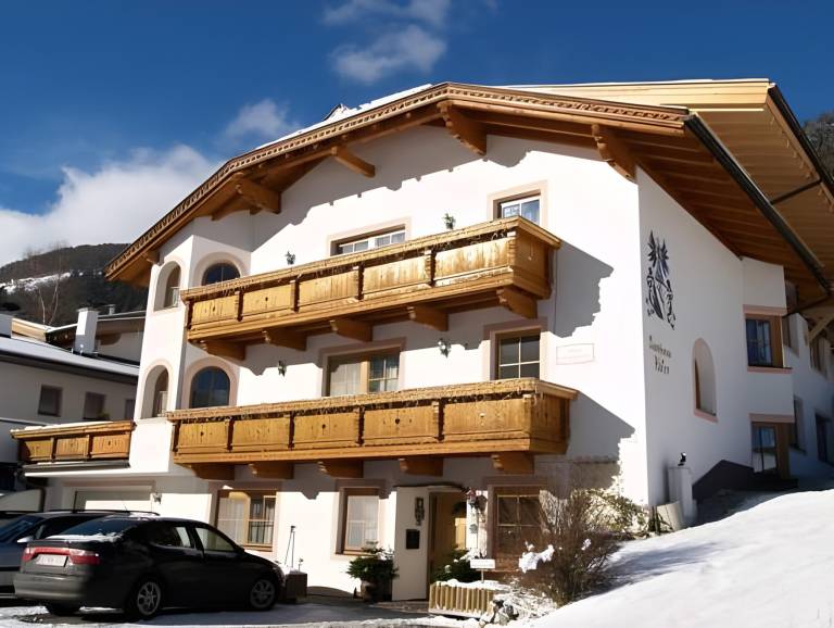 Rental apartment with terrace, sauna & hot tub | Pets allowed in Fulpmes