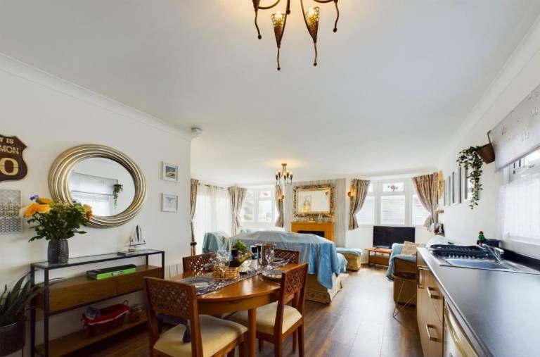Sea Breeze Beach Holiday Home – South Shore, Bridlington — photo 3