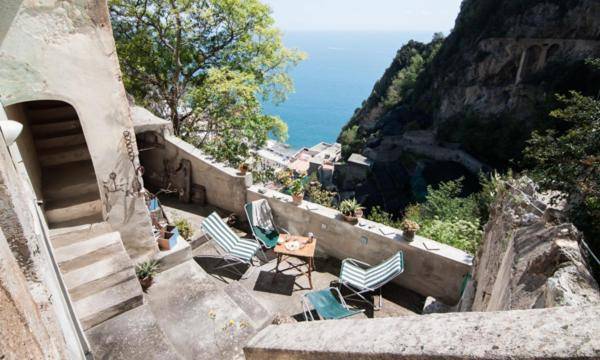 House with terrace | Next to the beach | Pet-friendly in Agerola