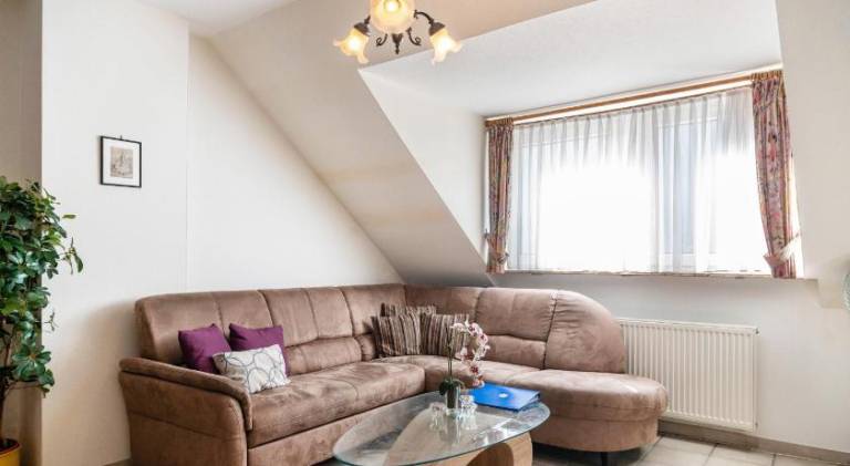 Rental apartment with 2 rooms for 5 persons — photo 2