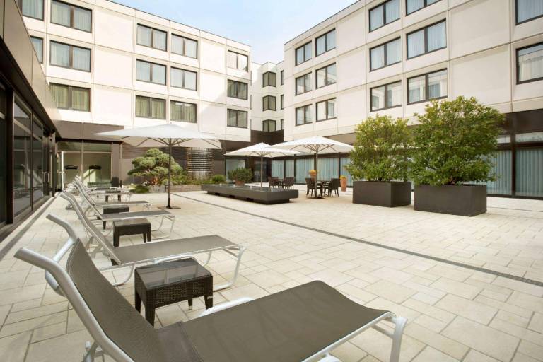 Ramada by Wyndham Nuernberg Parkhotel — photo 4