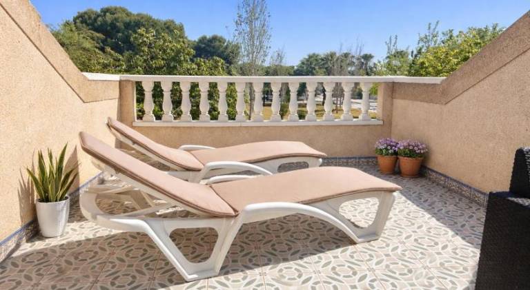 Pleasant house with patio, BBQ & pool | Pet-friendly — photo 3