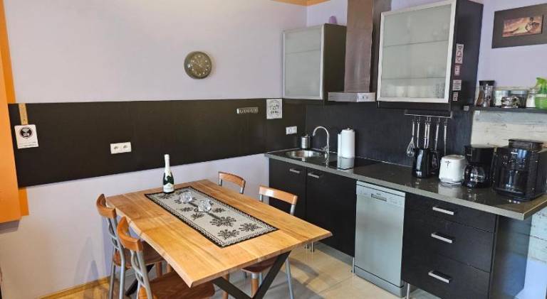 Rental apartment with 2 rooms for 6 persons — photo 3
