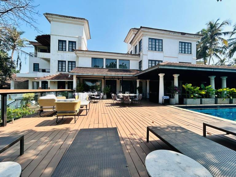 Sol De Goa Hotel in Candolim