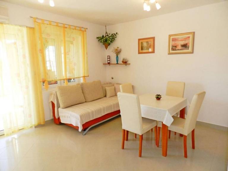 Ferienwohnung Tribunj
