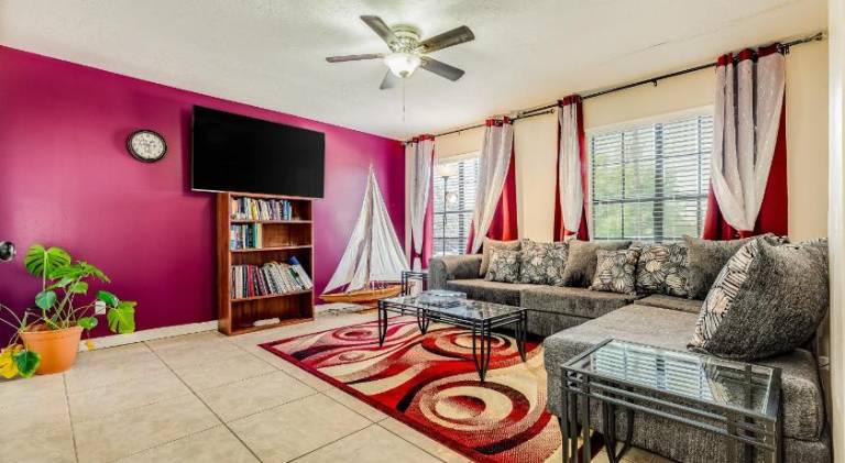 Rental apartment with 3 rooms for 6 persons in Houston, TX