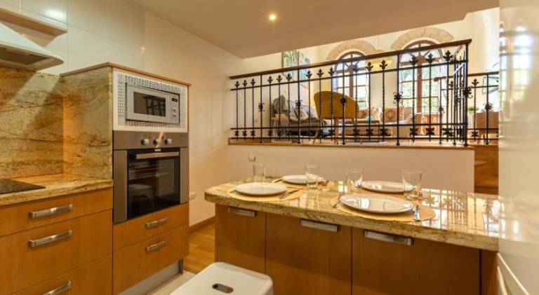 Charming 2 Bedroom apartament with Free Parking -under previus request- at Sevilla City Center By OC — photo 3