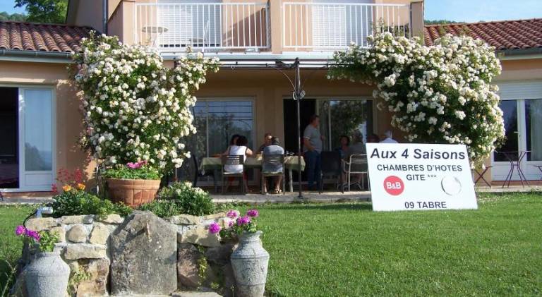 Aux 4 Saisons in Foix