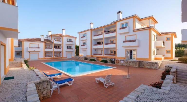 Holiday apartment with terrace & private pool — photo 3