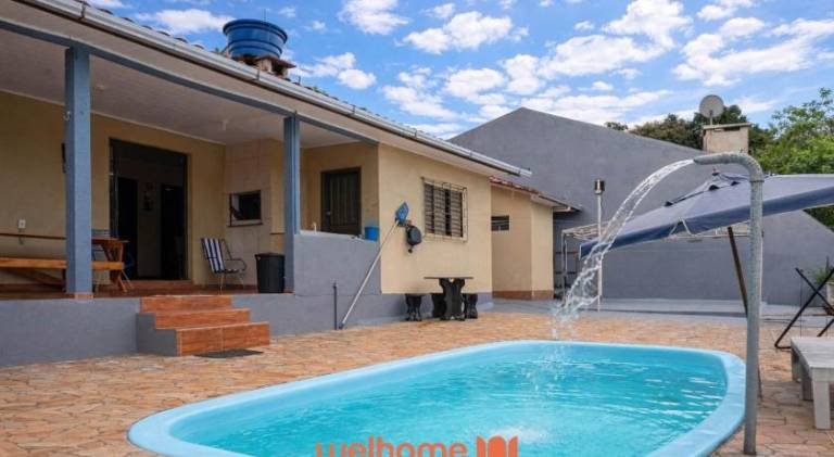 House with pool in Chapecó
