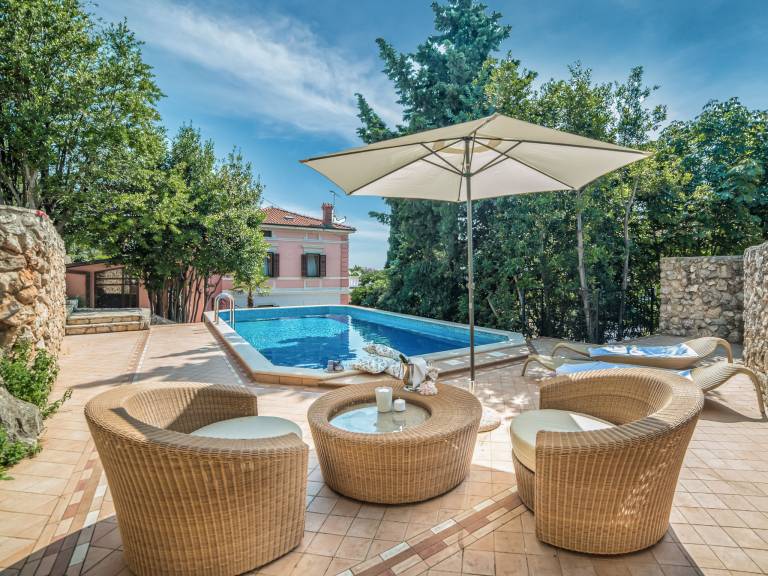 Fully equipped vacation home with barbecue, terrace & yard | Sea view | Beach nearby | Pets are welcome — photo 2