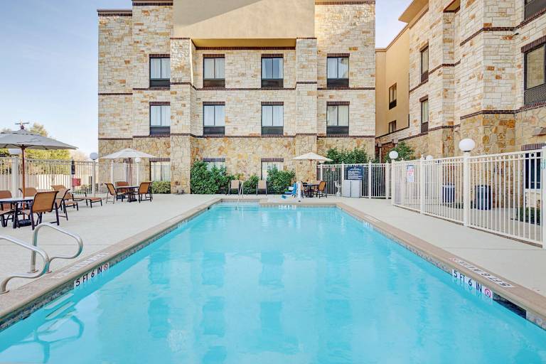 Hampton Inn & Suites Mansfield — photo 3