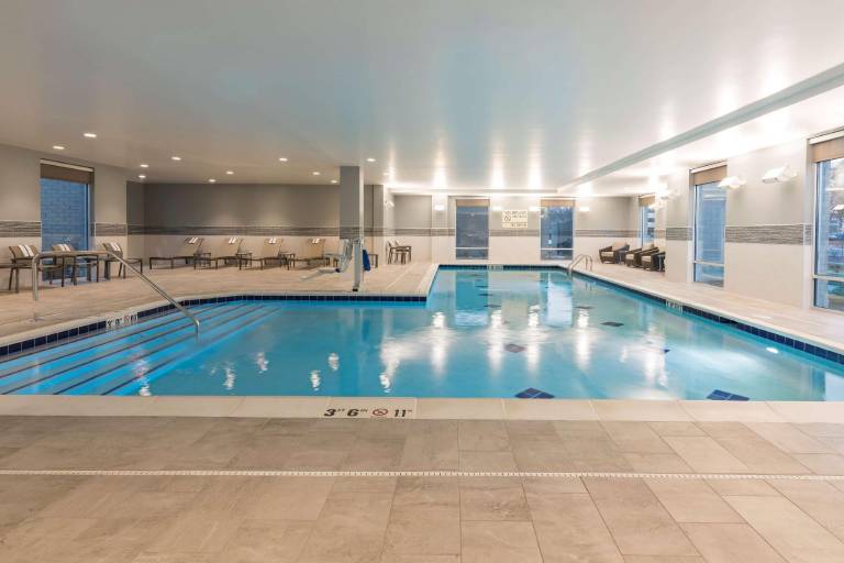 Hampton Inn & Suites Indianapolis/Keystone — photo 2