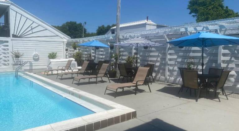 Village Inn Destin — photo 2