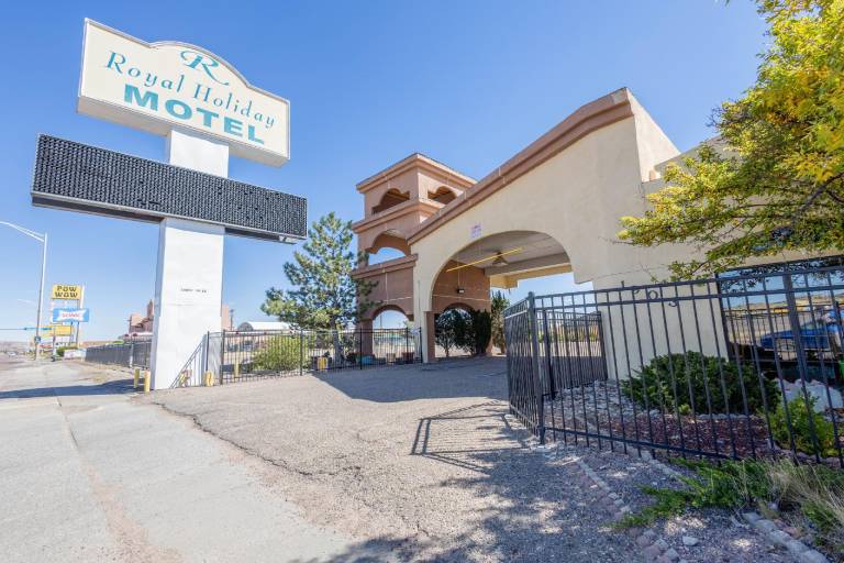 Royal Holiday Motel By Belvilla Gallup I 40
