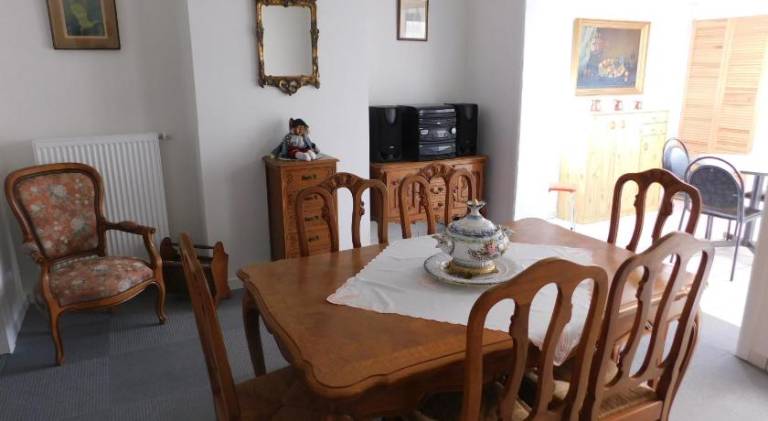 185 m&sup2; Ferienhaus