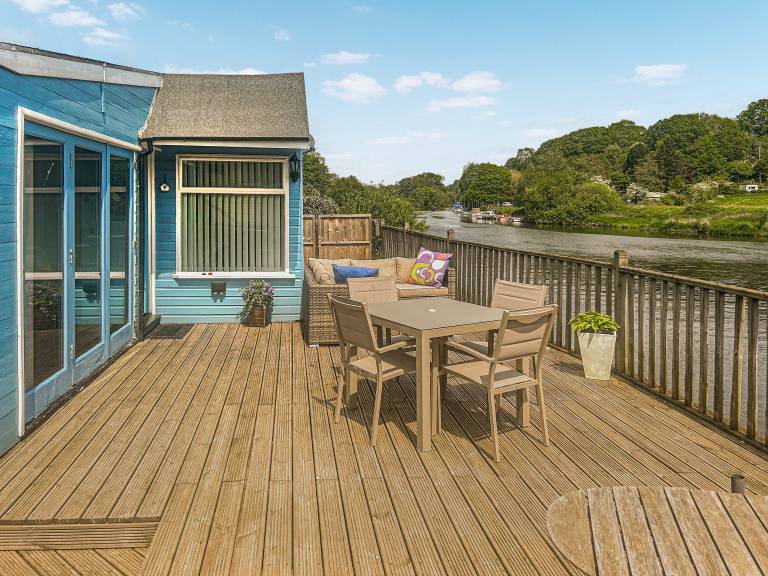 Cottage Shrawley
