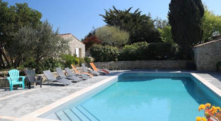 House with garden, patio & heated pool in Le Bois-Plage-en-Re